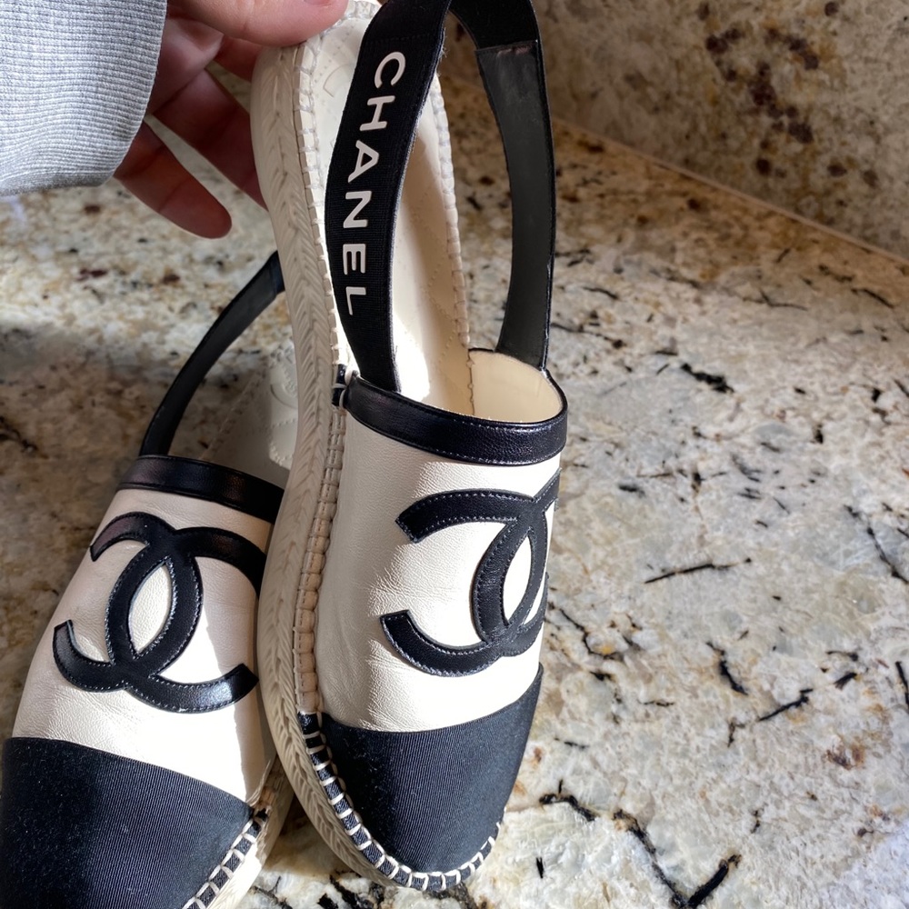 💖SOLD 💖Chanel Espadrille Sandal - Picture 4 of 16